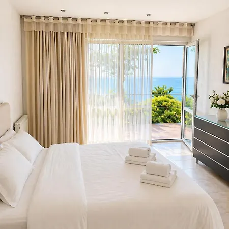 Sovinyon Beachfront *